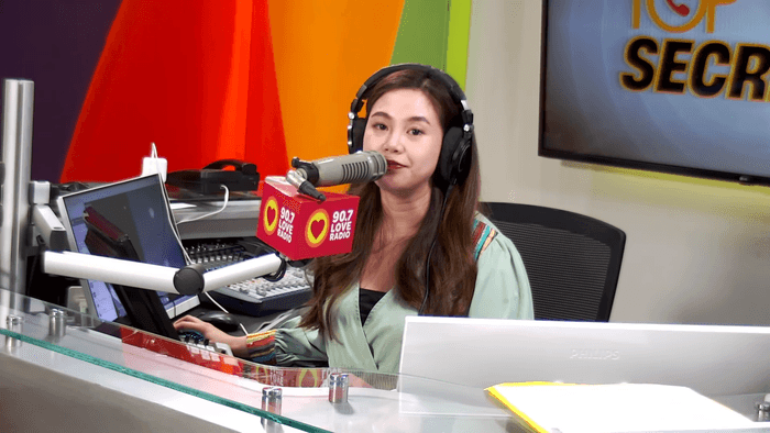 Mahal ko siya pero hanggang kaibigan lang daw talaga - Top Secrets